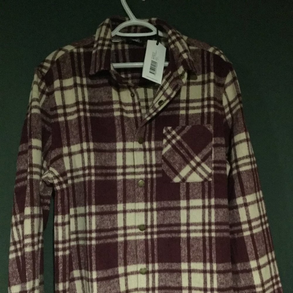 WESC  Maroon snap shacket NWT